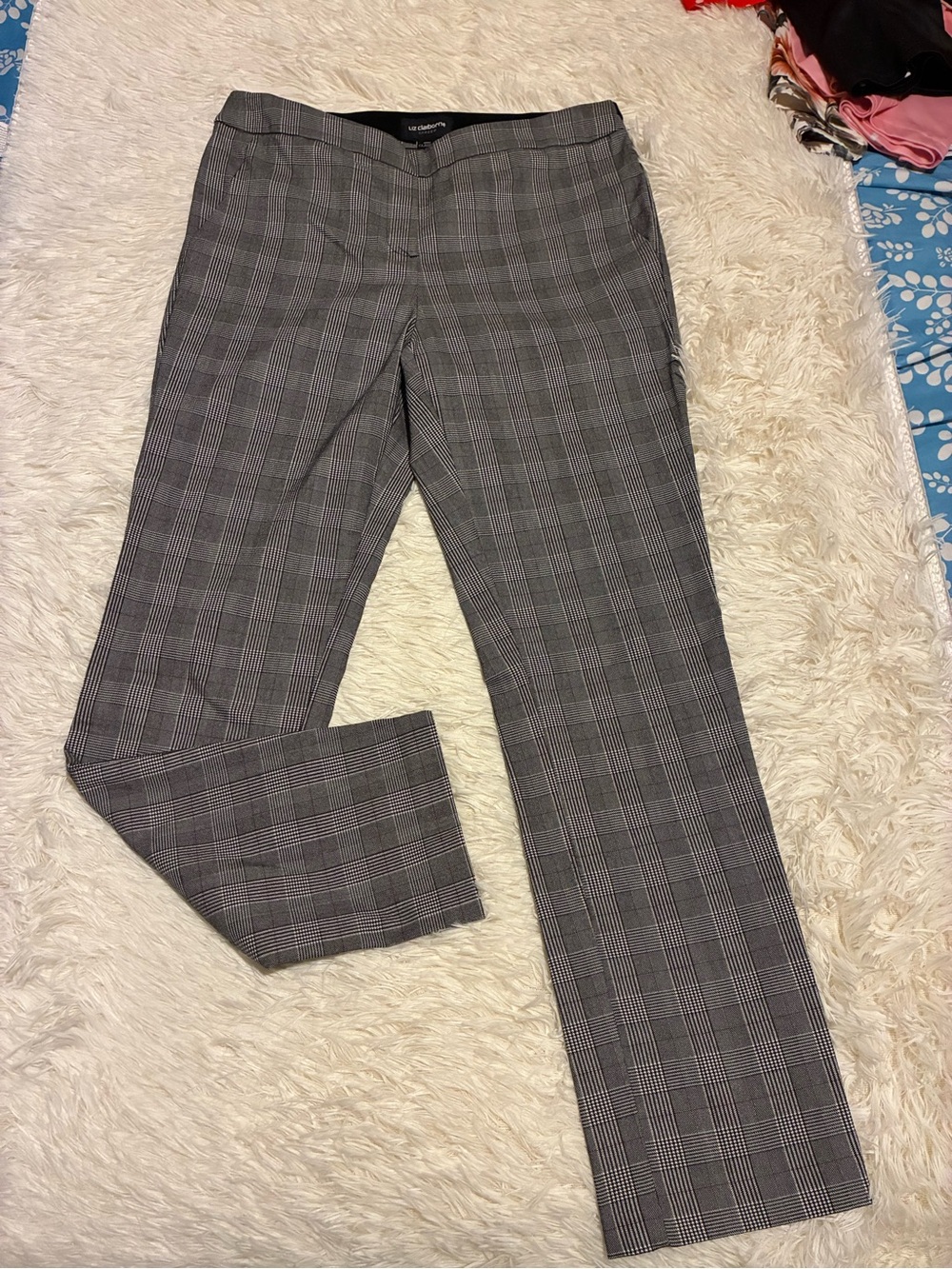 Liz Claiborne woman’s Black and Gray Glen Plaid Dress Pants